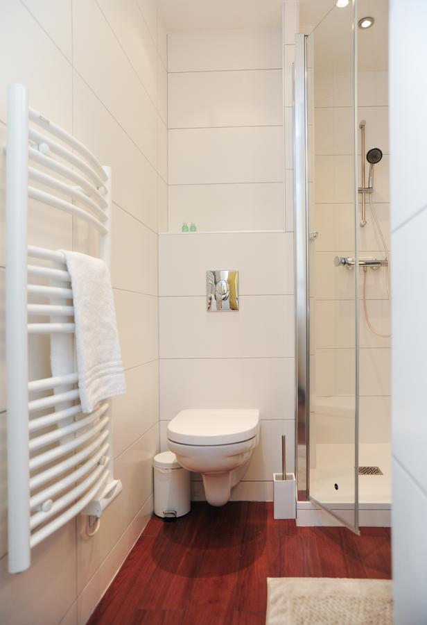 St Genevieve Five Stars House Niza